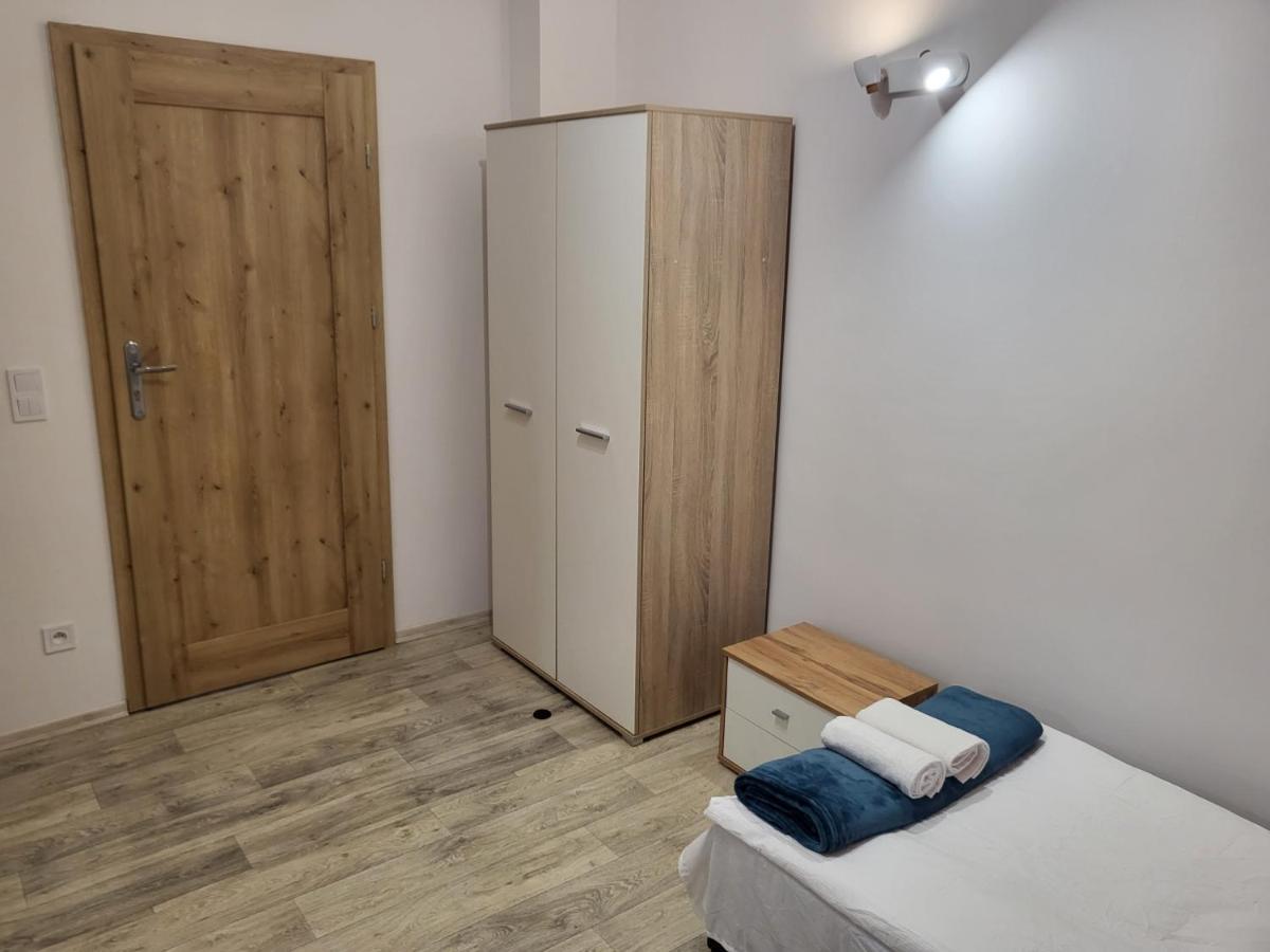 Bed & Breakfast Miedzy Parkami *